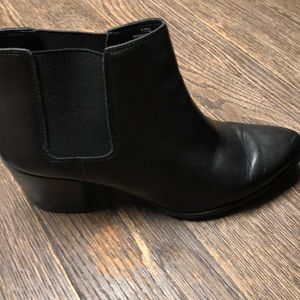 Ann Klein black boots